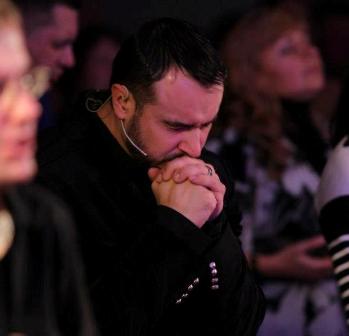 Пастор Андрей Шаповалов (Молитва) "Мы жаждем реального Бога" Отрывок из Молитвы №105